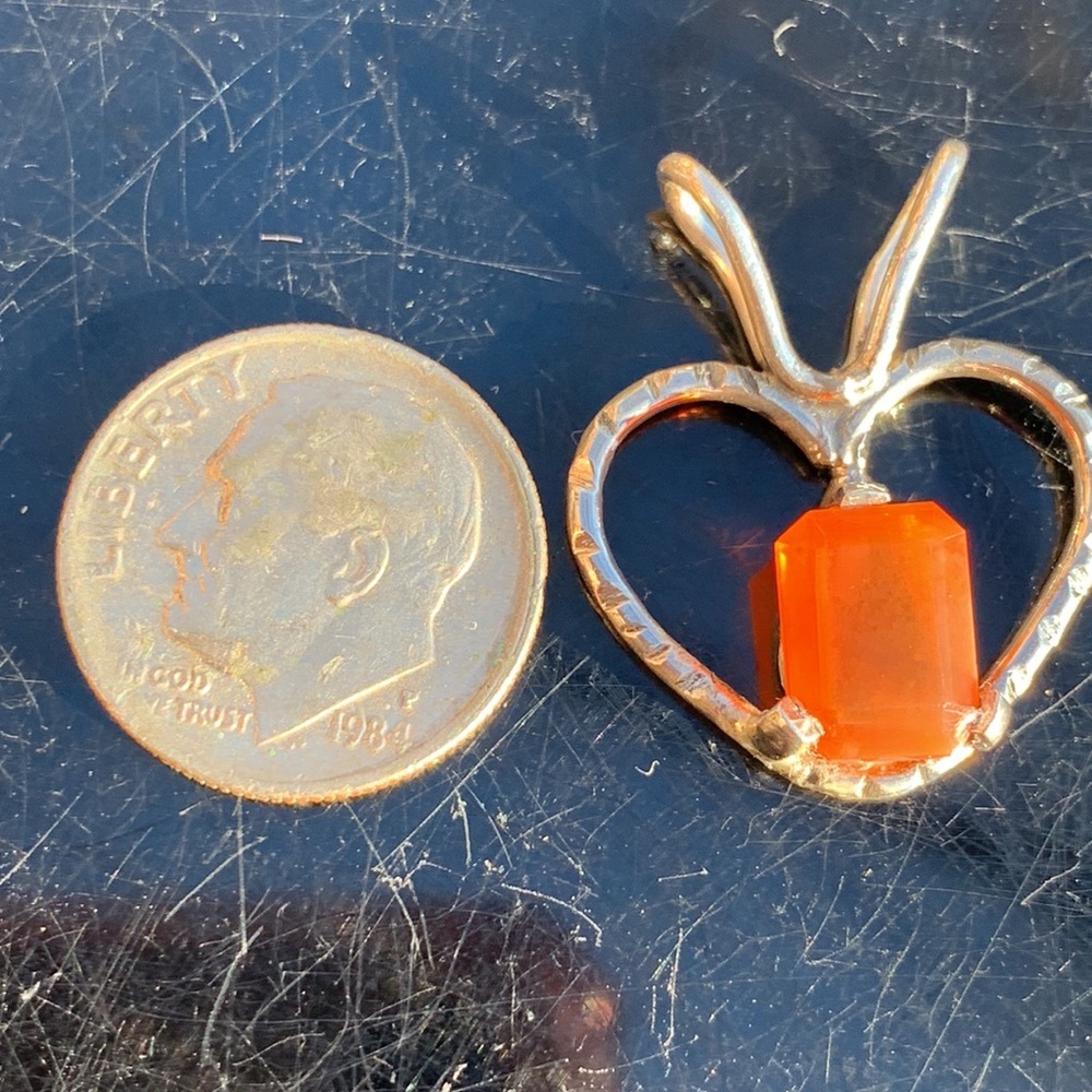 Hand-crafted Mexican Jelly Fire Opal 925 Sterling Silver Pendant - Picture 5 of 17